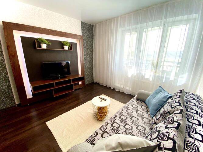 Home Hotel (Хоум Отель) на Притомском 7/5
