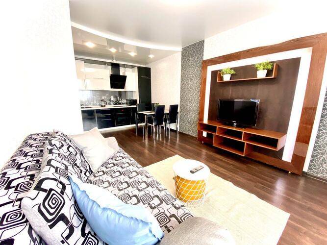 Home Hotel (Хоум Отель) на Притомском 7/5