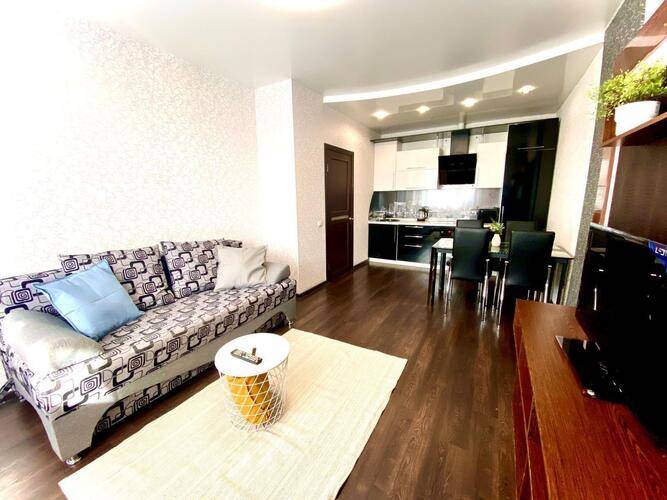Home Hotel (Хоум Отель) на Притомском 7/5