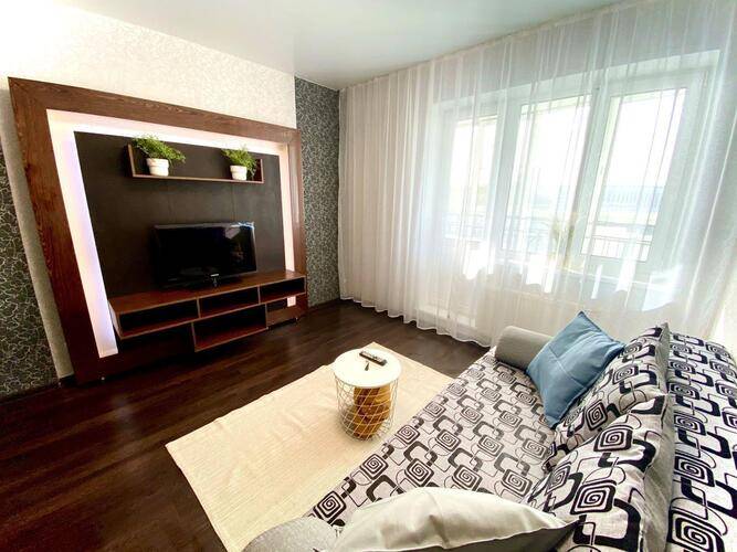 Home Hotel (Хоум Отель) на Притомском 7/5