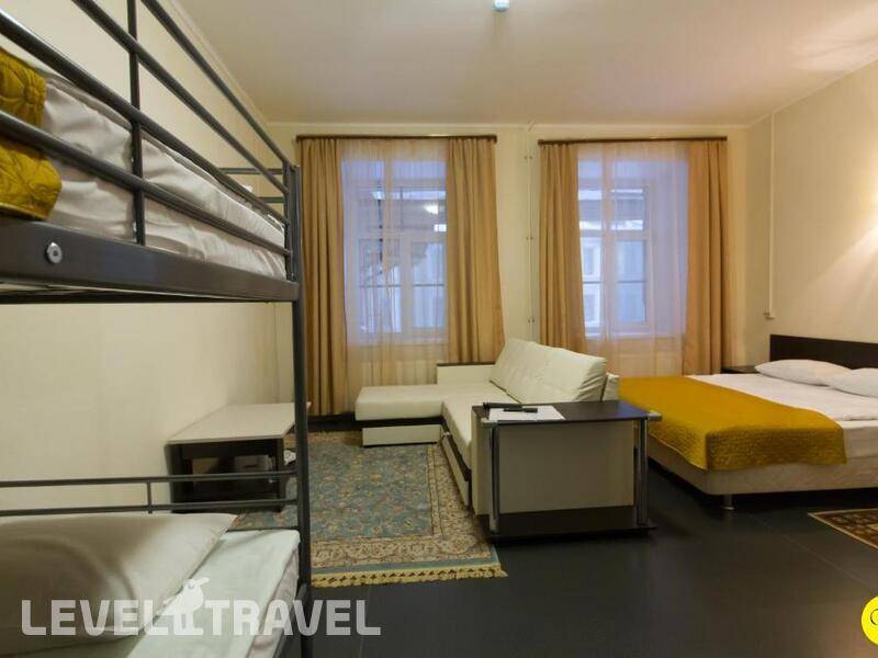 Фотография Yellow Hotel