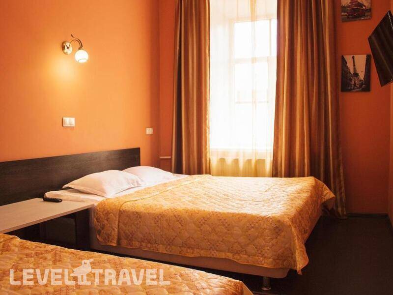 Фотография Yellow Hotel