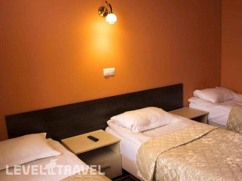 Фотография Yellow Hotel
