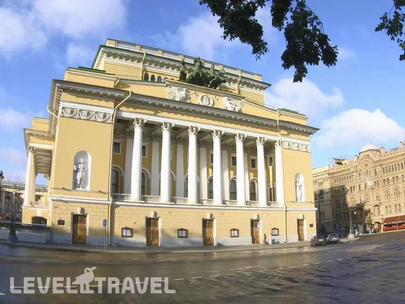 Фотография Yellow Hotel