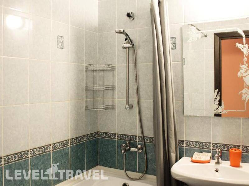 Фотография Yellow Hotel
