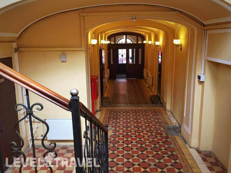 Фотография Yellow Hotel