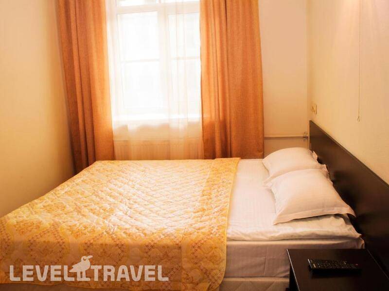 Фотография Yellow Hotel