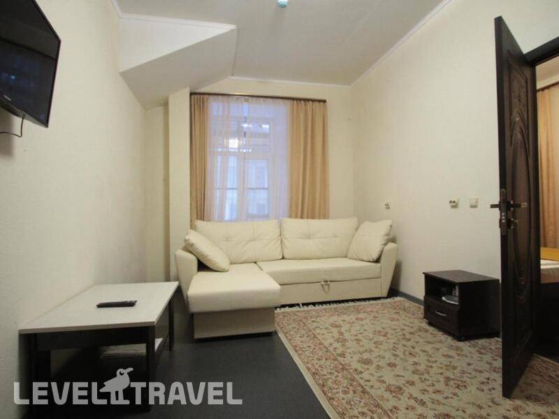 Фотография Yellow Hotel