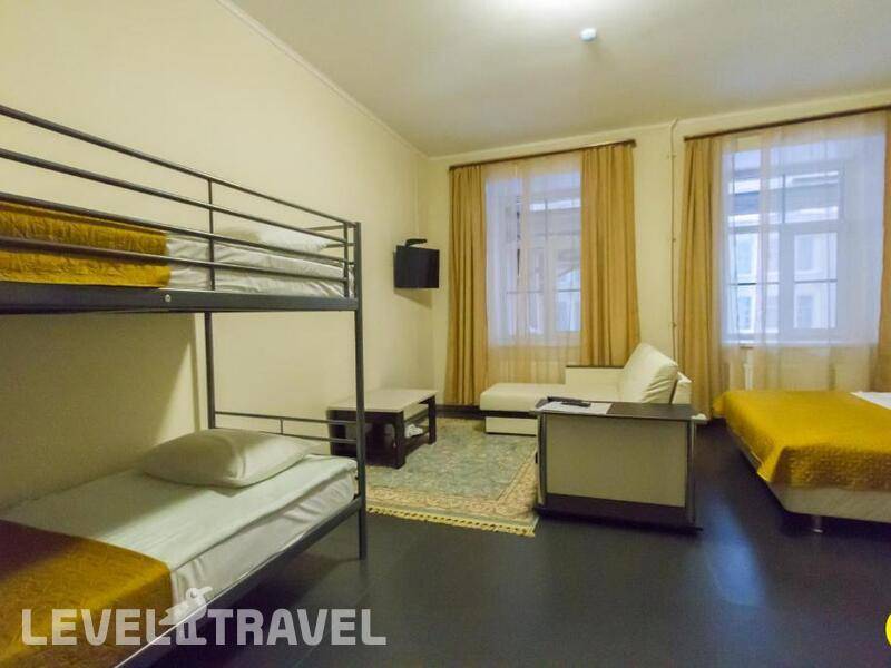 Фотография Yellow Hotel