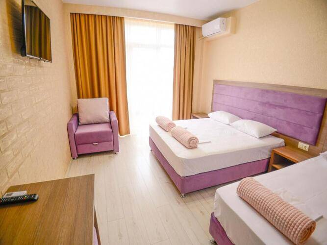 Viva Victoria Family Hotel