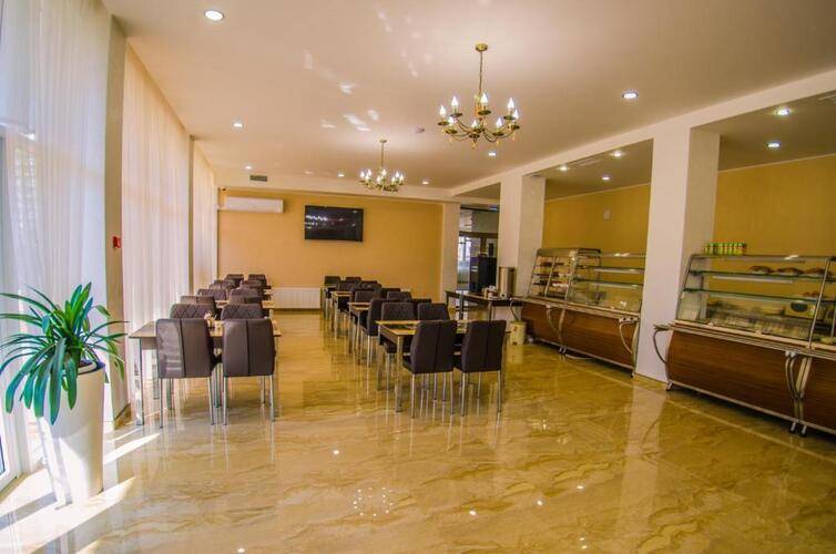 Viva Victoria Family Hotel