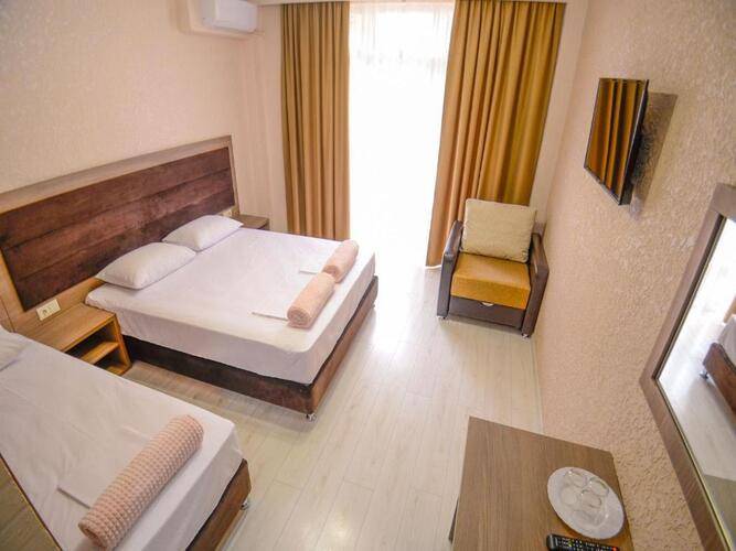 Viva Victoria Family Hotel