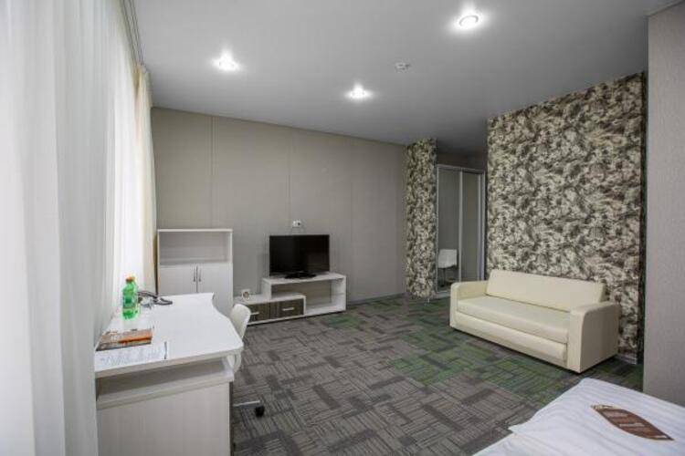 Kamarooms Business Hotel & Spa (Камарумс)