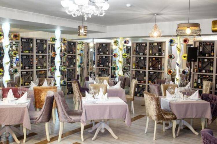 Kamarooms Business Hotel & Spa (Камарумс)