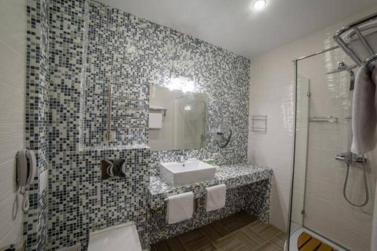 Kamarooms Business Hotel & Spa (Камарумс)