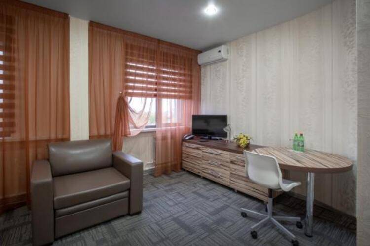 Kamarooms Business Hotel & Spa (Камарумс)