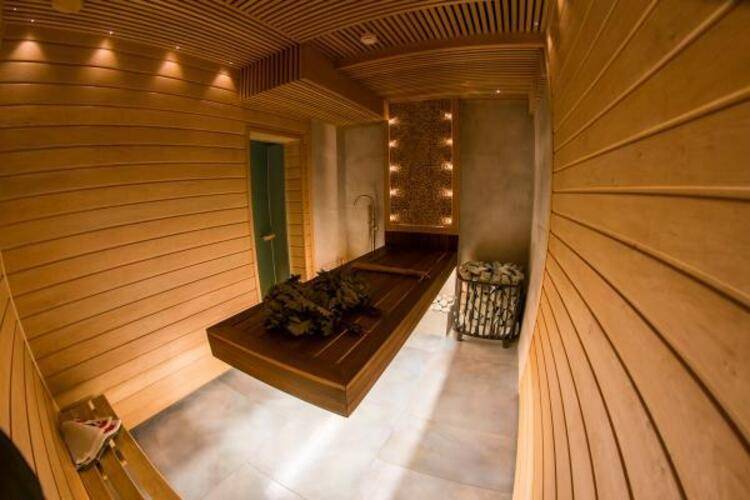 Kamarooms Business Hotel & Spa (Камарумс)