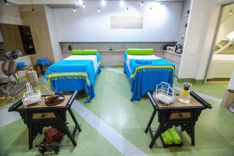 Kamarooms Business Hotel & Spa (Камарумс)
