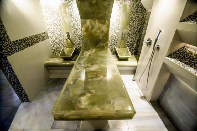 Kamarooms Business Hotel & Spa (Камарумс)