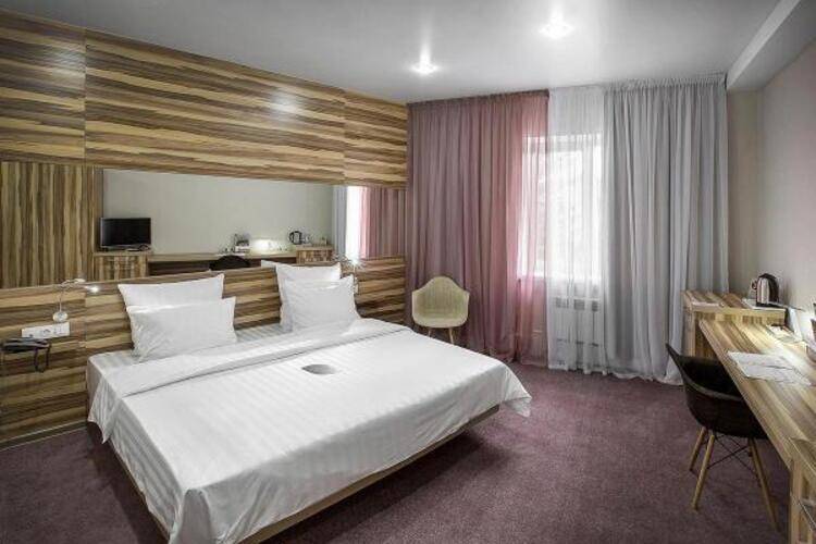 Kamarooms Business Hotel & Spa (Камарумс)
