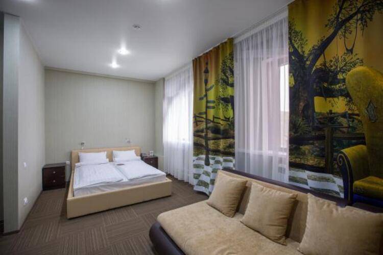 Kamarooms Business Hotel & Spa (Камарумс)