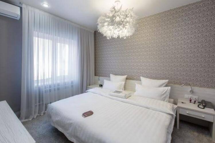 Kamarooms Business Hotel & Spa (Камарумс)