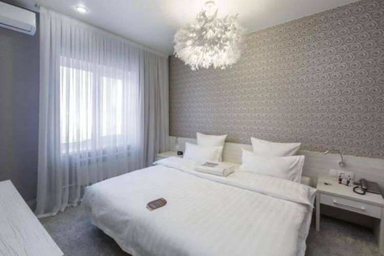 Kamarooms Business Hotel & Spa (Камарумс)