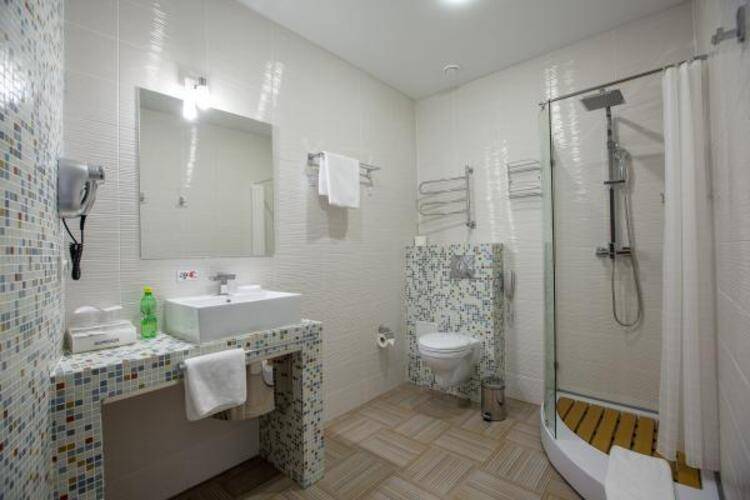 Kamarooms Business Hotel & Spa (Камарумс)
