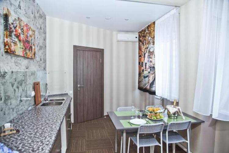 Kamarooms Business Hotel & Spa (Камарумс)