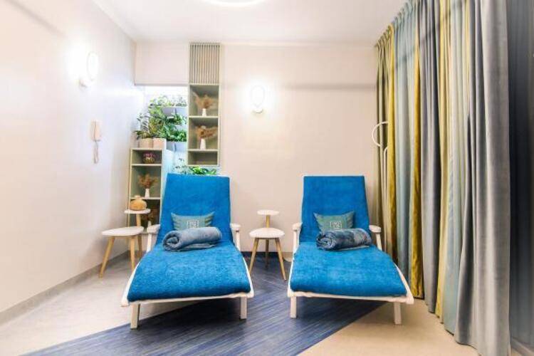 Kamarooms Business Hotel & Spa (Камарумс)