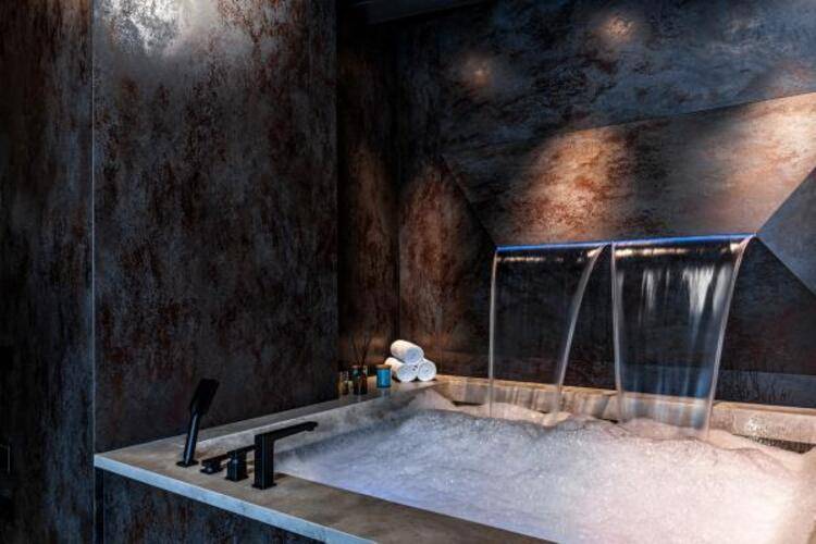 Kamarooms Business Hotel & Spa (Камарумс)