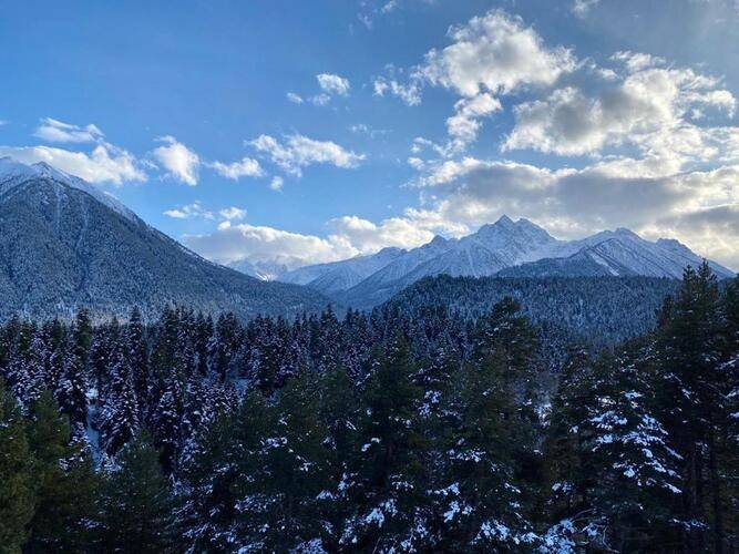 Вайт Пик (White Peak)
