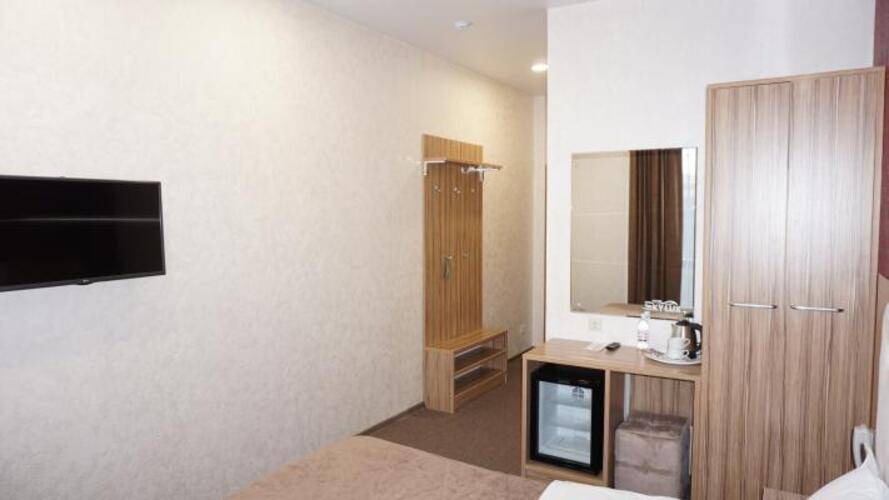 Отель Sky Lux Hotel & Spa (Скай Люкс Отель и Спа)