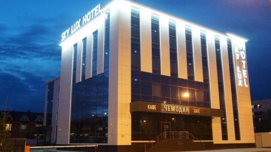 Отель Sky Lux Hotel & Spa (Скай Люкс Отель и Спа)