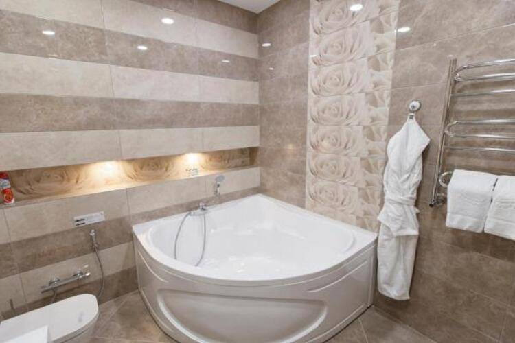 Отель Sky Lux Hotel & Spa (Скай Люкс Отель и Спа)