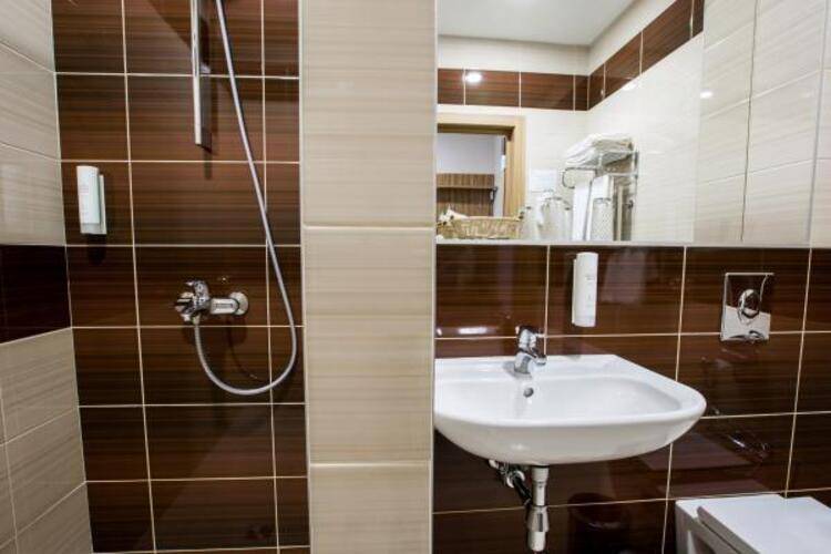 Отель Sky Lux Hotel & Spa (Скай Люкс Отель и Спа)