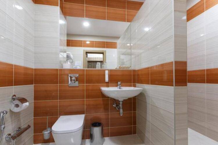 Отель Sky Lux Hotel & Spa (Скай Люкс Отель и Спа)