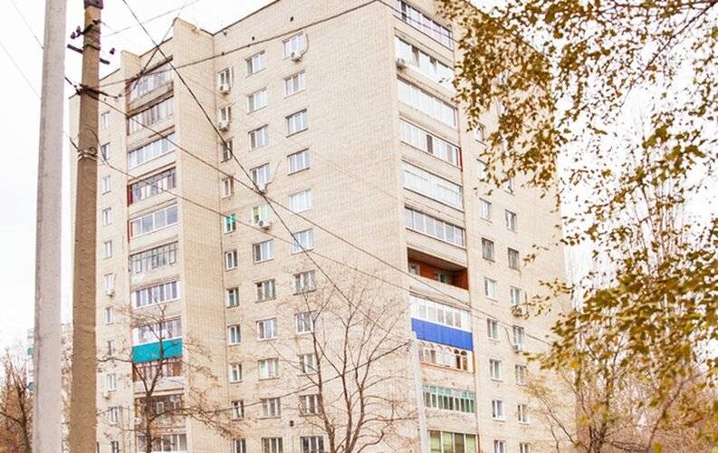 Две подушки на Набережной Леонова 50