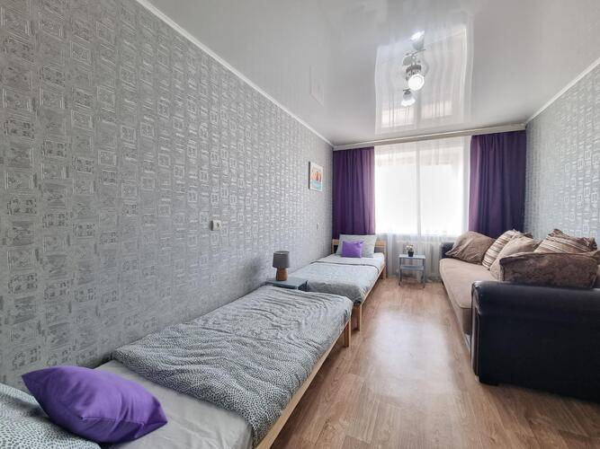 Две подушки на проспекте Героев