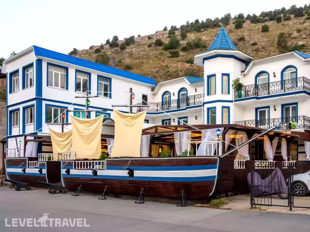 РОТА Chalet Марина