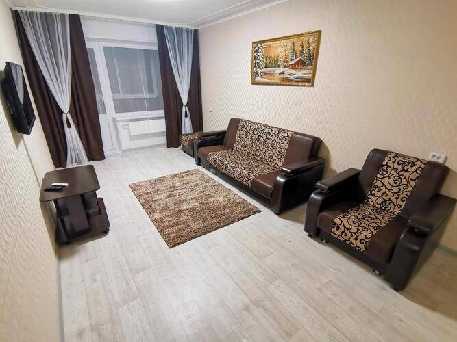 Сутки как дома на Комарова