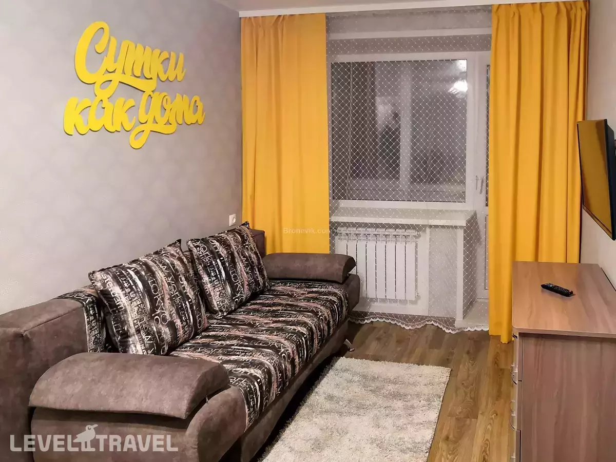 Сутки как дома на Народной