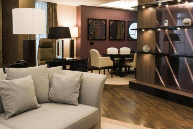 AZIMUT Сити Отель Калуга (Ex. Four Points By Sheraton Kaluga (Фор Поинтс Шератон)