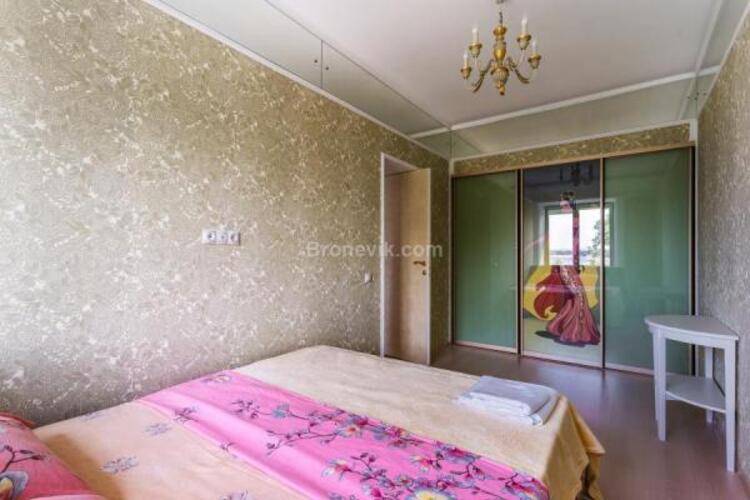 Spb2Day (СпбТуДэй) на улице Максима Горького