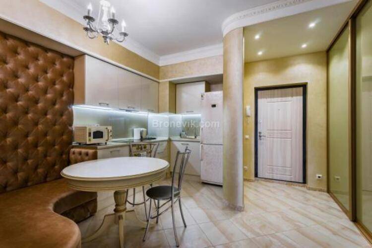 Spb2Day (СпбТуДэй) на улице Максима Горького