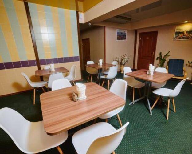 Айсберг ZBest Hotels
