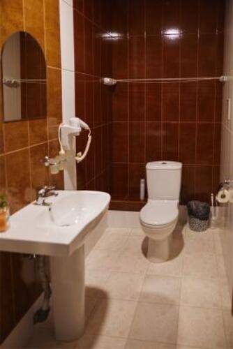 Айсберг ZBest Hotels
