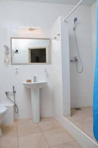 Айсберг ZBest Hotels