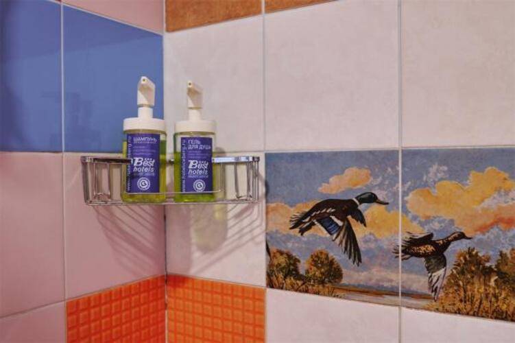 Айсберг ZBest Hotels