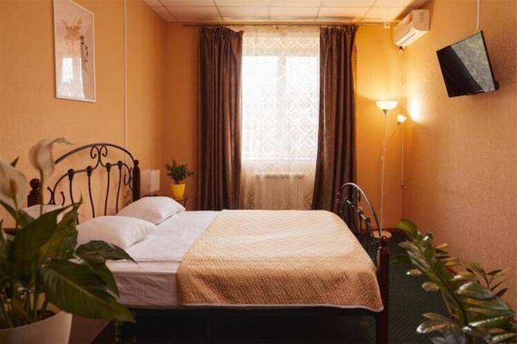 Айсберг ZBest Hotels